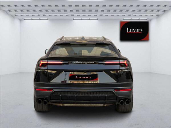 LAMBORGHINI Urus - Image 3