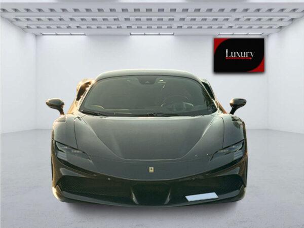 FERRARI SF90