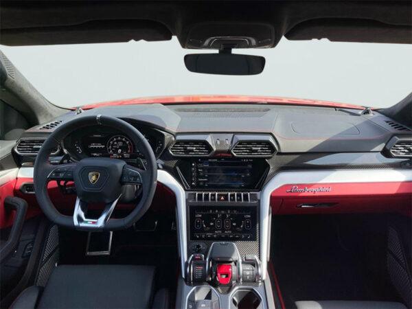 LAMBORGHINI Urus - Image 3
