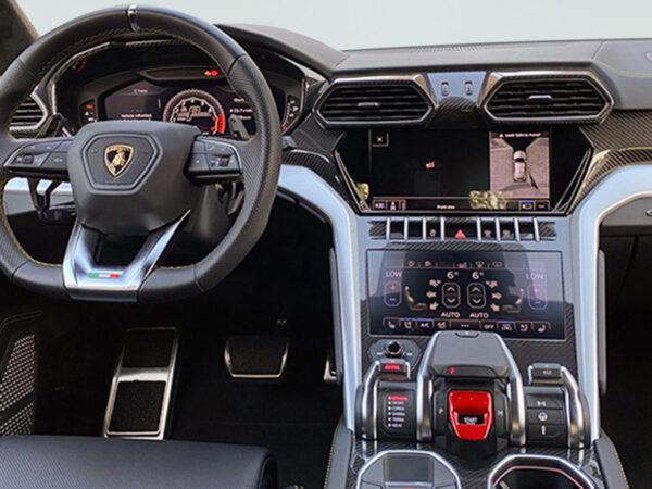 LAMBORGHINI Urus - Image 4