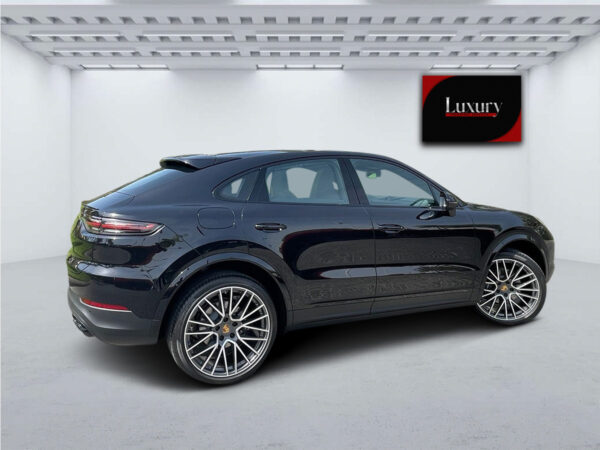 PORSCHE Cayenne - Image 2