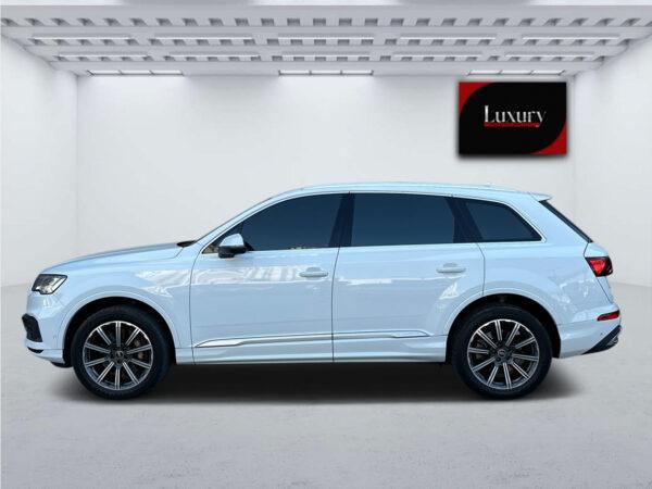 AUDI Q7 - Image 2