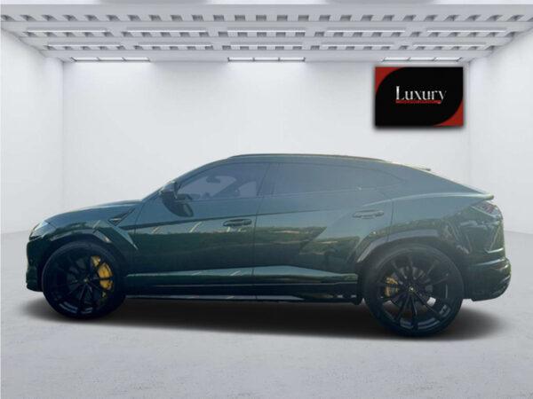 LAMBORGHINI Urus - Image 2